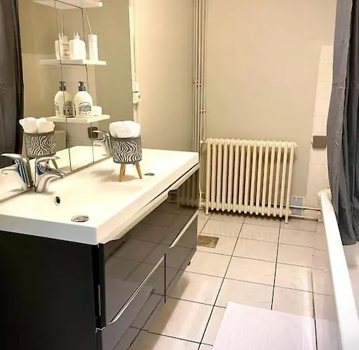 3 Proche Centre * Καρκασόν
